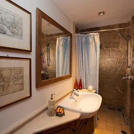 Medieval Dreams Villa *